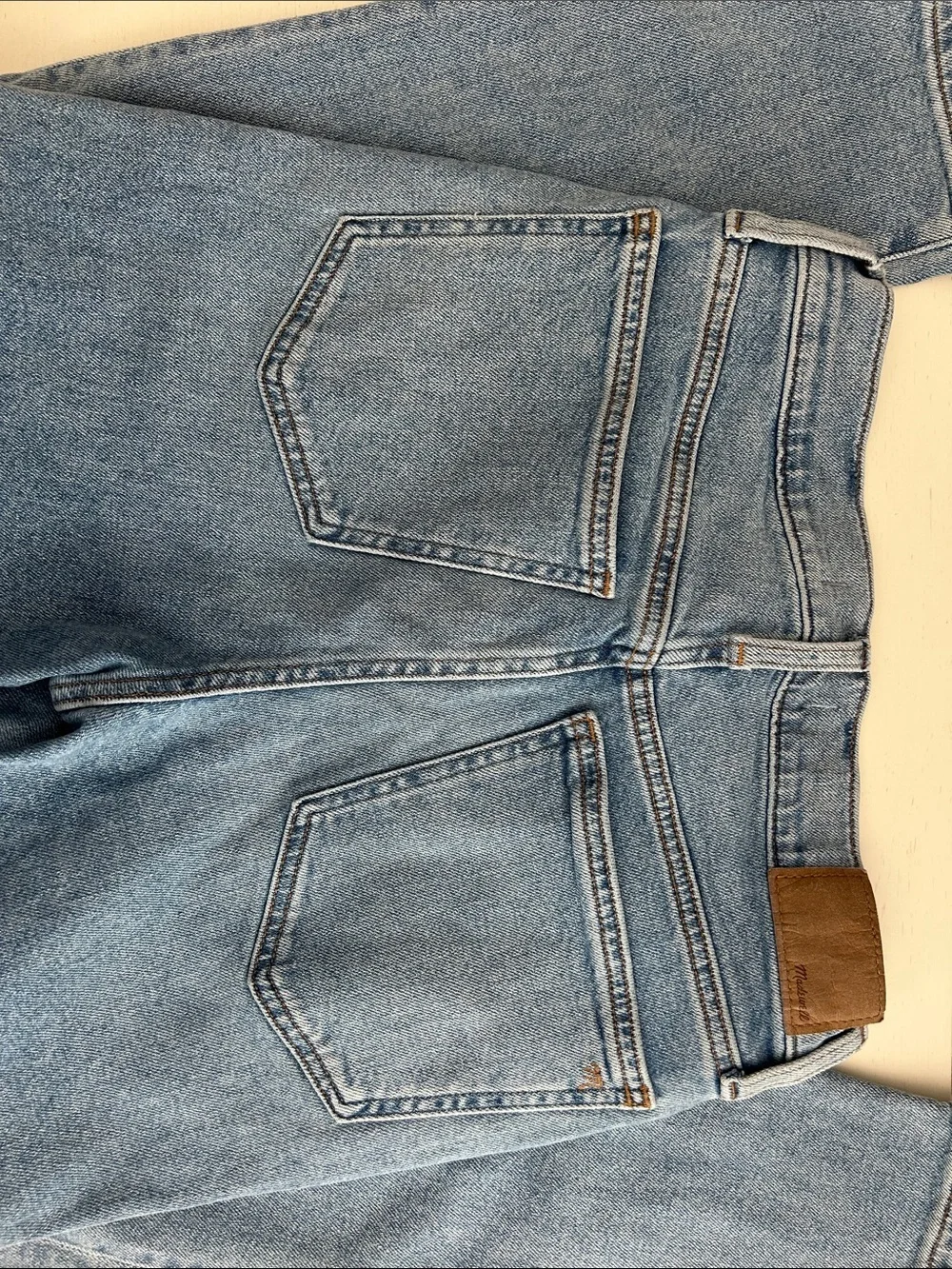 Madewell Women's Light Wash High-Rise Jeans